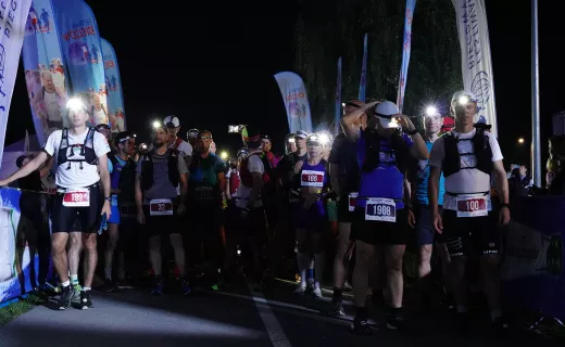 Największe wyzwanie Festiwalu Biegowego! Bieg na 100 km wystartował w środku nocy - 11
